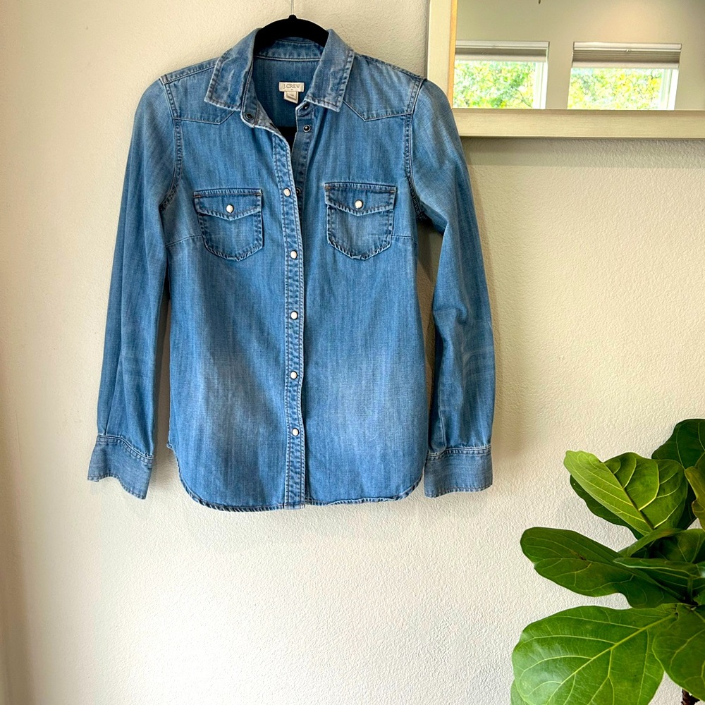 AMAZING denim button up